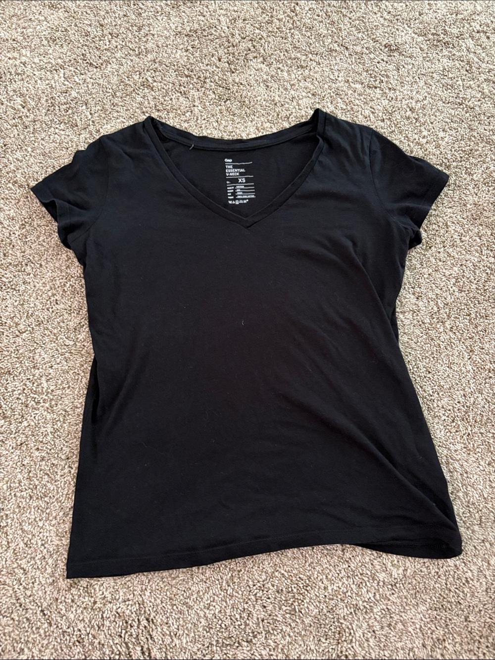 Gap Classic Black V-Neck Women's Tee